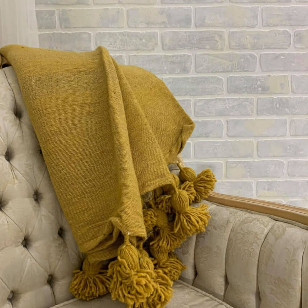 NWT Cotton pompom blanket mustard yellow - Picture 4 of 11